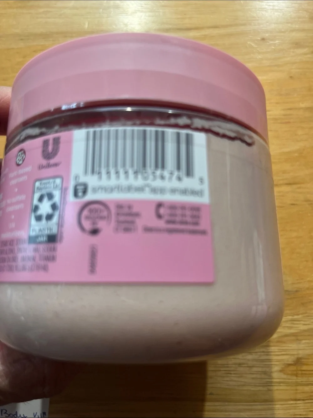 Limited Edition - Dove Crumbl  - Strawberry Crumb Cake Body Scrub - Pink